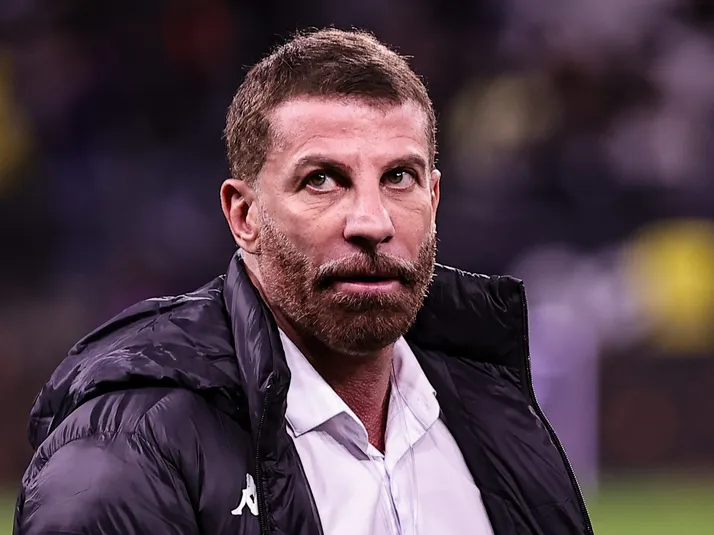 Vasco tem negociações com a BYD para patrocínio master