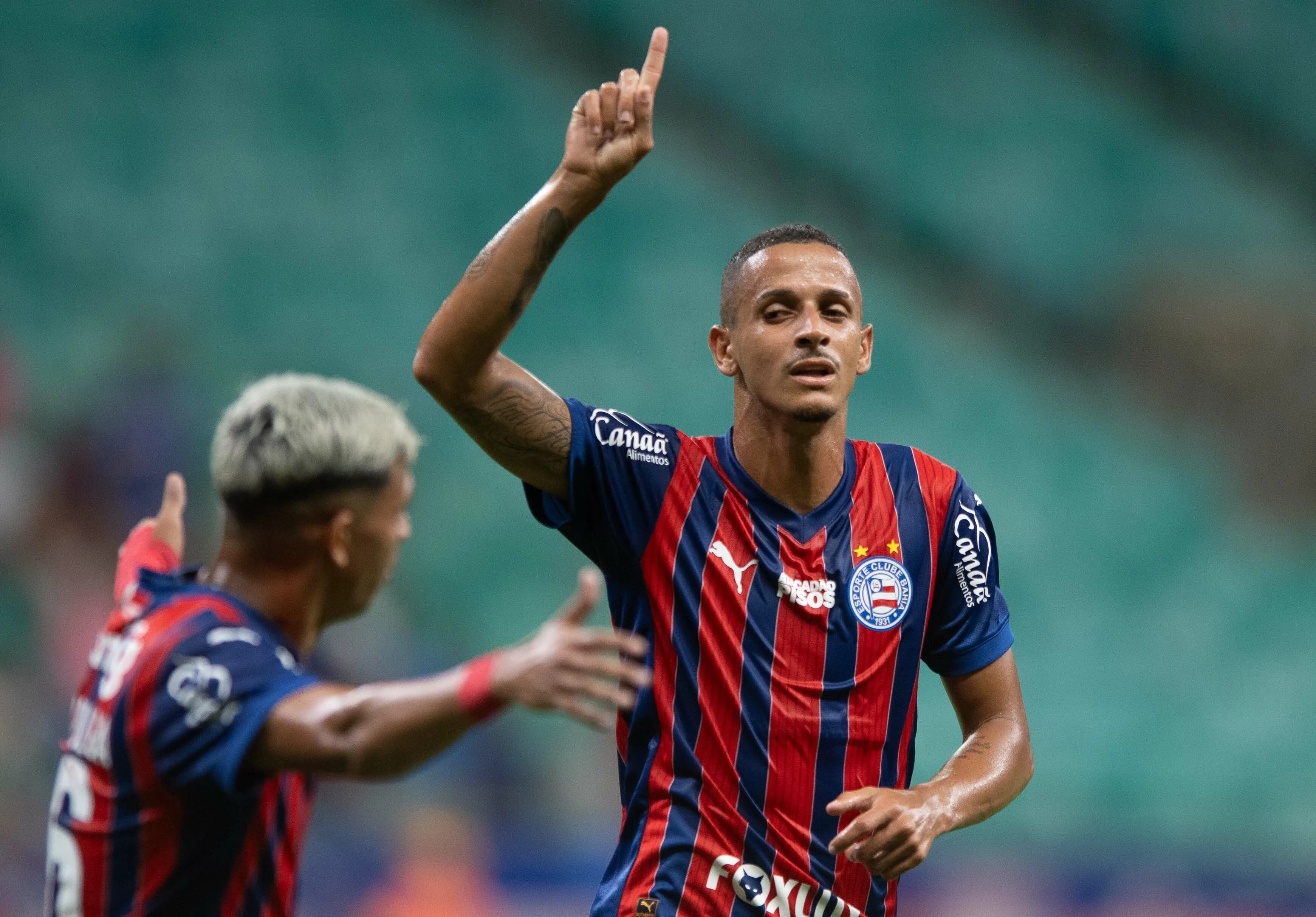 BA – SALVADOR – 20/01/2026 – BAIANO 2026, BAHIA X BARCELONA – Luciano Juba jogador do Bahia comemora seu gol durante partida contra o Barcelona no estadio Arena Fonte Nova pelo campeonato Baiano 2026. Foto: Jhony Pinho/AGIF