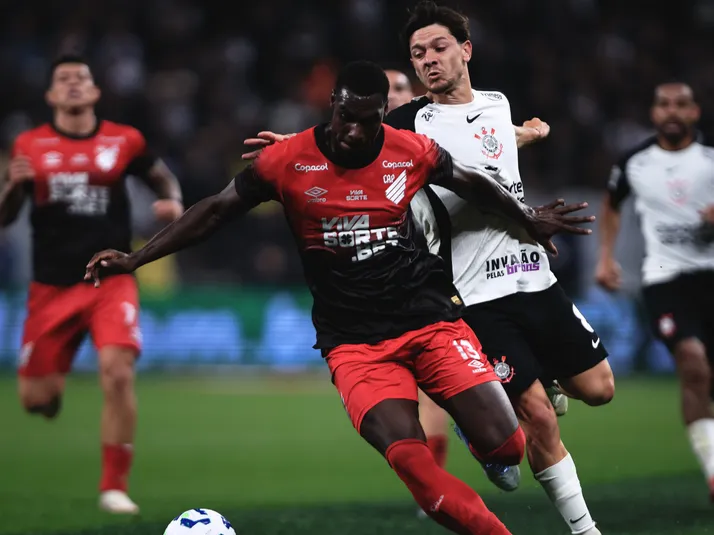 Athletico-PR abre conversas para renovar com Terán