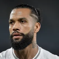 Otávio toma decisão sobre futuro e irá permanecer no Fluminense mesmo após críticas