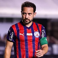 Everton Ribeiro é dúvida para o Bahia após sentir dores