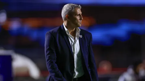 Hernan Crespo tecnico do Sao Paulo durante partida contra o Portuguesa Paulista no estadio Morumbi pelo campeonato Paulista 2026. Foto: Marcello Zambrana/AGIF

