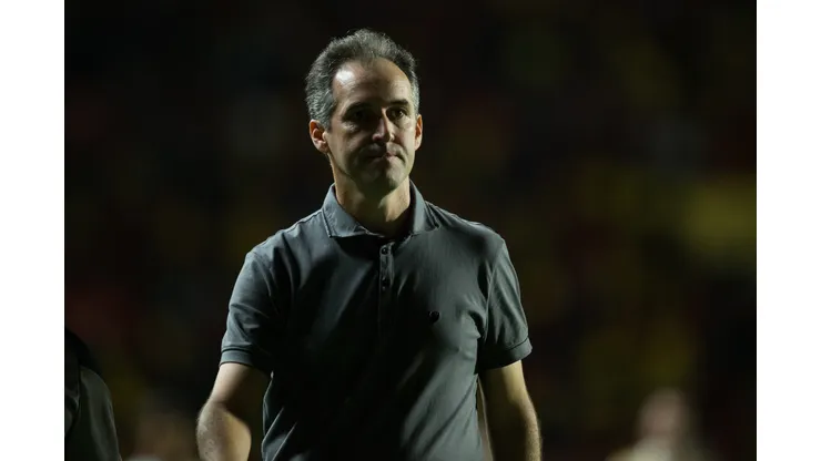 Leo Conde Tecnico do Ceara durante a partida contra o Sport na Ilha do Retiro em Recife (PE), pelo Campeonato Brasileiro A 2025. Foto: Marlon Costa/AGIF