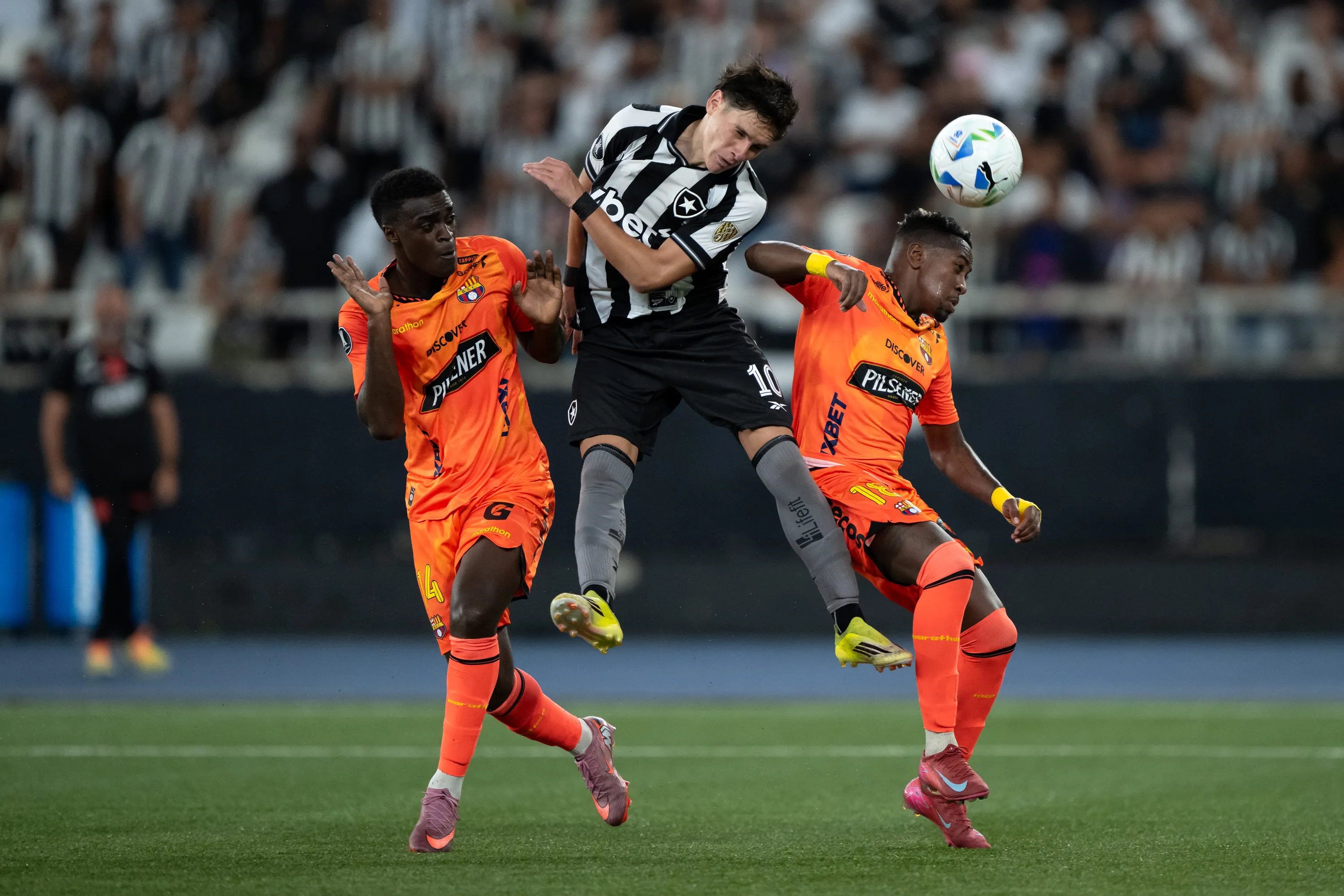 RJ – RIO DE JANEIRO – 10/03/2026 – COPA LIBERTADORES 2026, BOTAFOGO X BARCELONA DE GUAYAQUIL – Montoro jogador do Botafogo durante partida contra o Barcelona de Guayaquil no estadio Engenhao pelo campeonato Copa Libertadores 2026. Foto: Jorge Rodrigues/AGIF