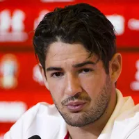 Alexandre Pato, ex-Internacional, pensa em aposentadoria do futebol