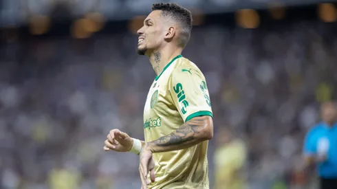 Paulinho jogador do Palmeiras durante partida contra o Ceara no estadio Arena Castelao pelo campeonato Copa Do Brasil 2025. 
