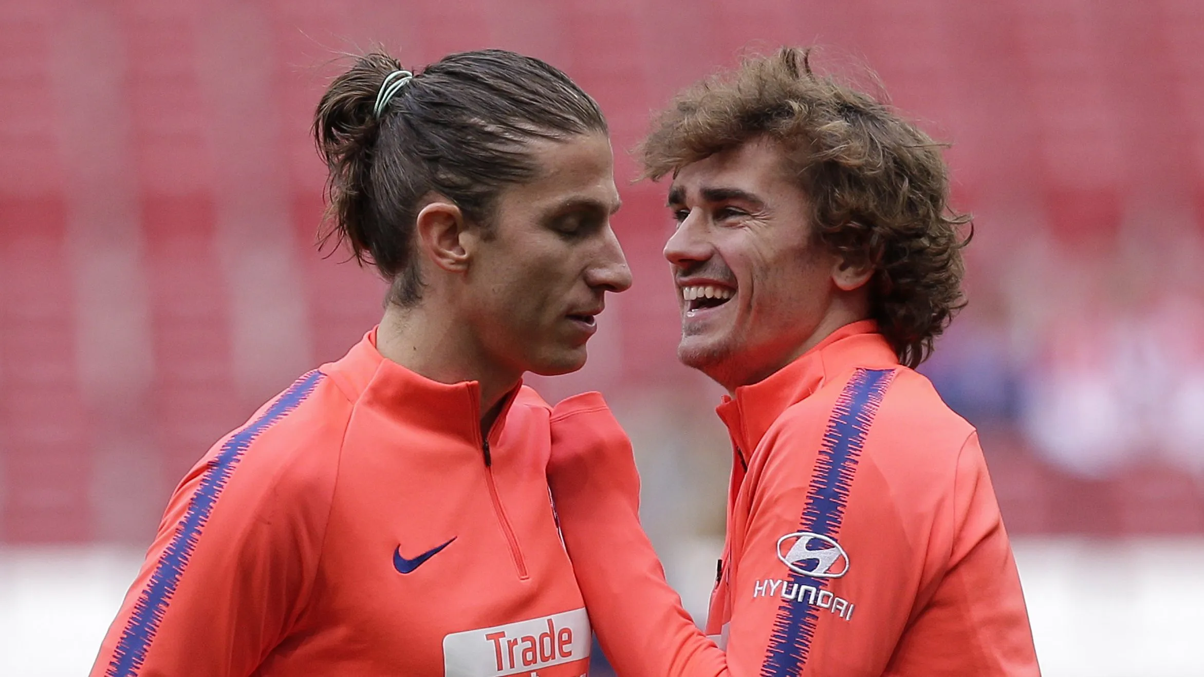 Filipe Luís e Griezmann jogaram juntos no Atlético de Madrid. Foto: Gonzalo Arroyo Moreno/Getty Images
