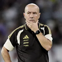 Torcida do Cruzeiro protesta contra Leonardo Jardim