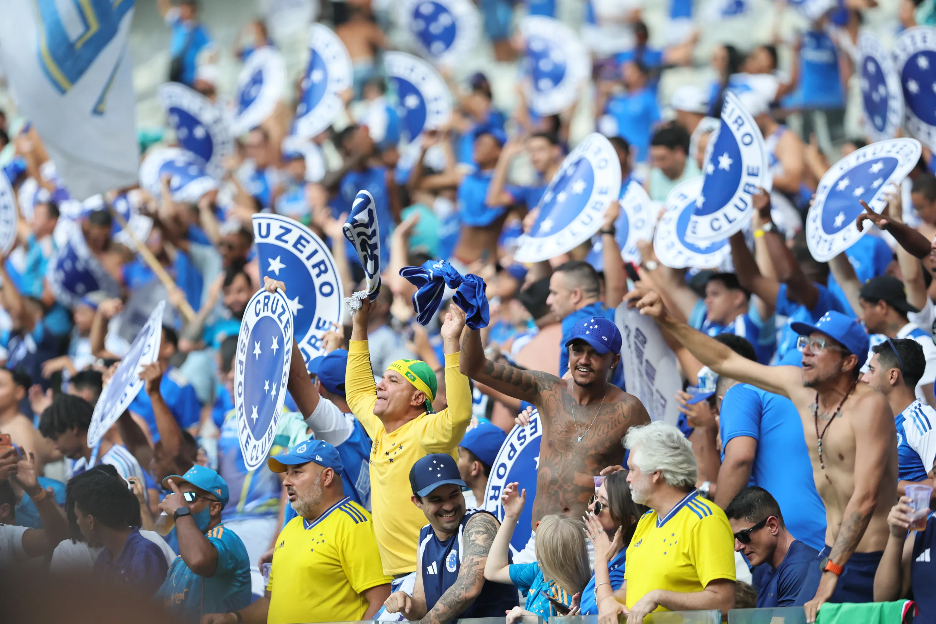 Torcida do Cruzeiro durante partida contra Atletico no estadio Mineirao pelo campeonato Mineiro 2026. Foto: Gilson Lobo/AGIF