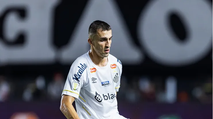 João Schmidt, jogador do Santos