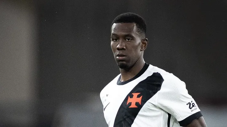 Carlos Cuesta está fora contra o Palmeiras - Foto: Matheus Lima/Vasco.