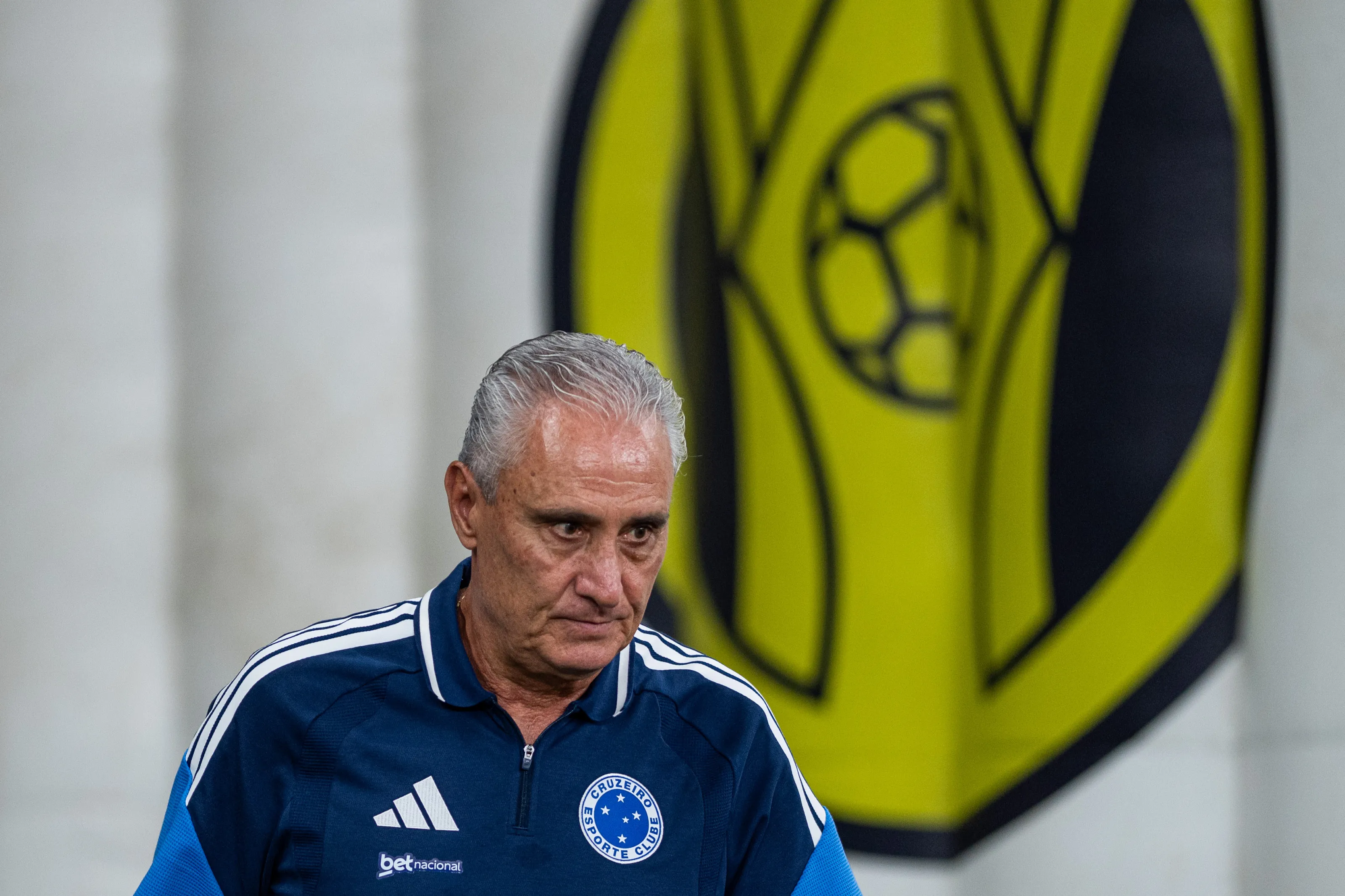 MG – BELO HORIZONTE – 05/02/2026 – BRASILEIRO A 2026, CRUZEIRO X CORITIBA – Tite tecnico do Cruzeiro durante partida contra o Coritiba no estadio Mineirao pelo campeonato Brasileiro A 2026. Foto: Alessandra Torres/AGIF