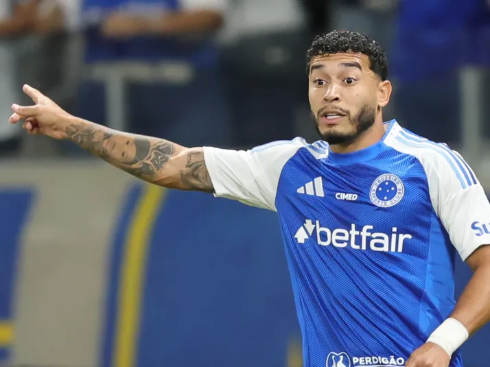 Grêmio surpreende e avalia contratação de William, lateral ex-Internacional