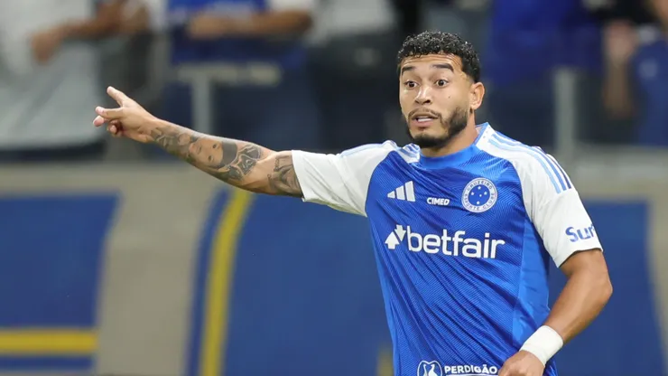 William jogador do Cruzeiro durante partida contra o Vila Nova-GO no estádio Mineirão pelo campeonato Copa Do Brasil 2025. Foto: Gilson Lobo/AGIF