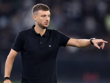 Botafogo não quer demitir Anselmi, mas estuda 'plano B' caso time não melhore