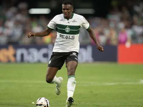 Coritiba atualiza estado de saúde de Jacy: "Consciente"