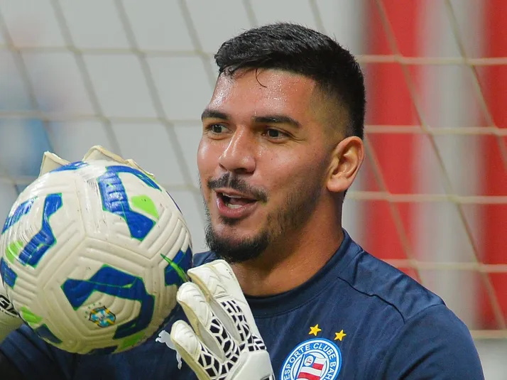 Botafogo avança por João Paulo mas leva negativa