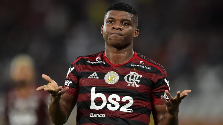 Lincoln em campo pelo Flamengo. Foto: Thiago Ribeiro/AGIF