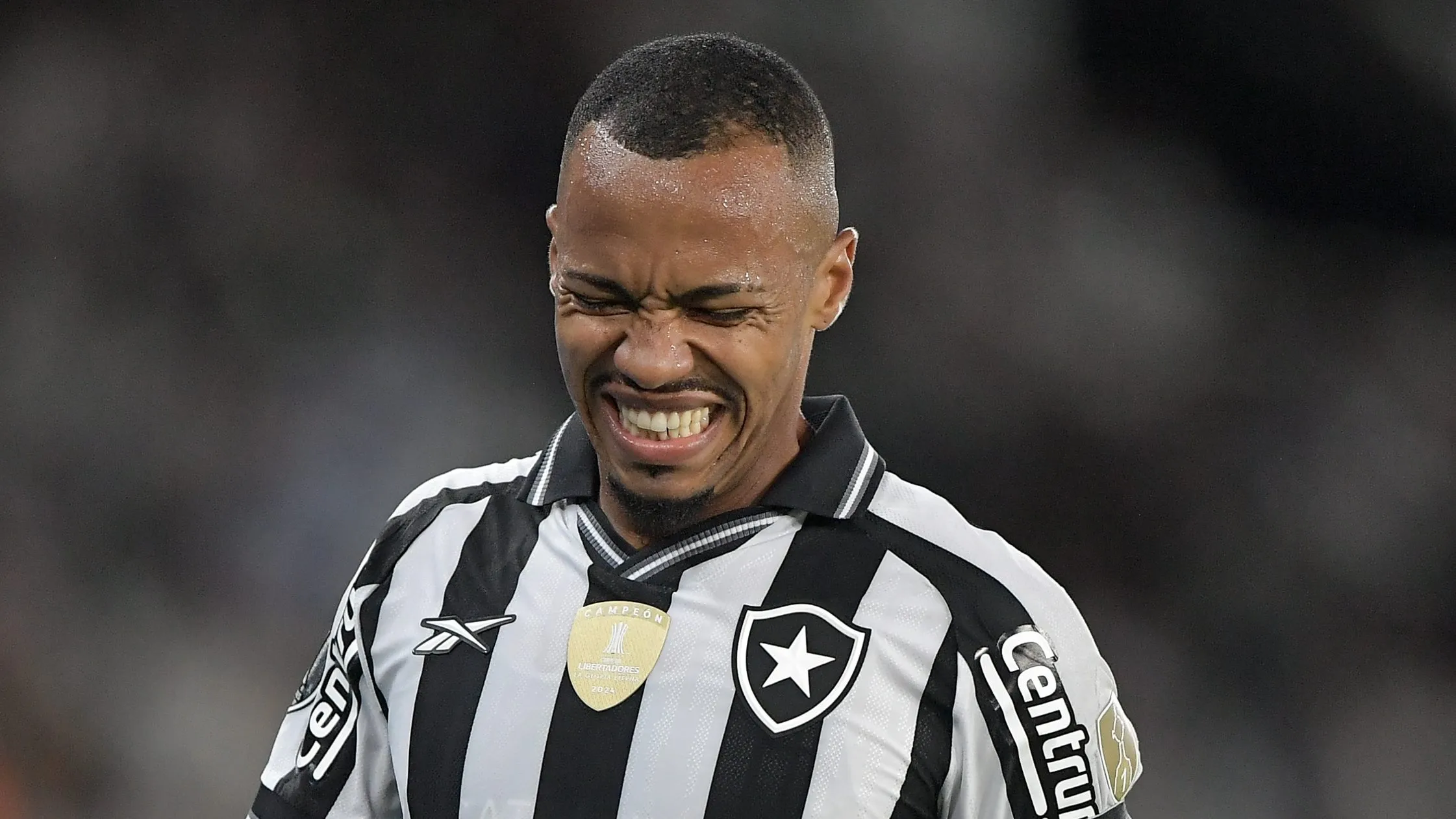 Marlon Freitas em campo pelo Botafogo. Foto: Thiago Ribeiro/AGIF