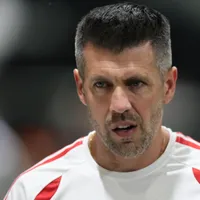 Cartão amarelo tira Pezzolano do jogo contra o Bahia