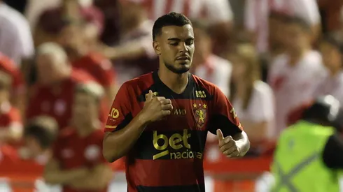 Augusto Pucci jogador do Sport comemora seu gol durante a partida contra o Nautico pela Final do campeonato pernambucano 2026 no Estadio dos Aflitos. Foto: Marlon Costa/AGIF