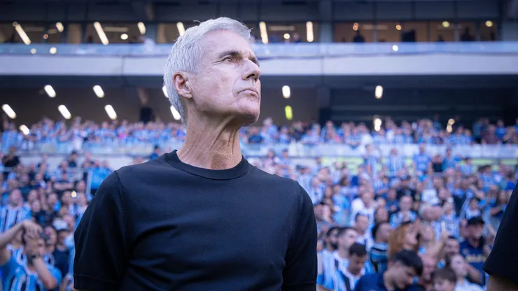 Luís Castro, técnico do Grêmio. Foto: Maxi Franzoi/AGIF