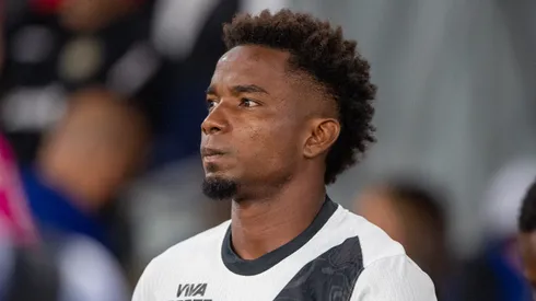Thiago Mendes virou capitão no Vasco.