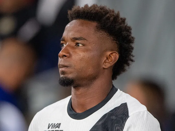 Renato detalha escolha por Thiago Mendes como capitão do Vasco