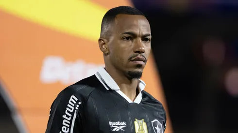 Marlon Freitas comentou sobre o Botafogo.