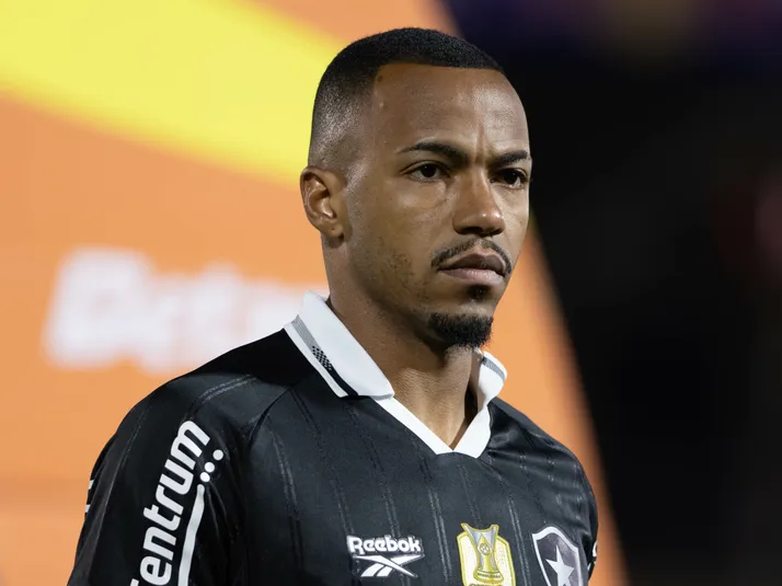 Marlon Freitas define gratidão ao falar do Botafogo