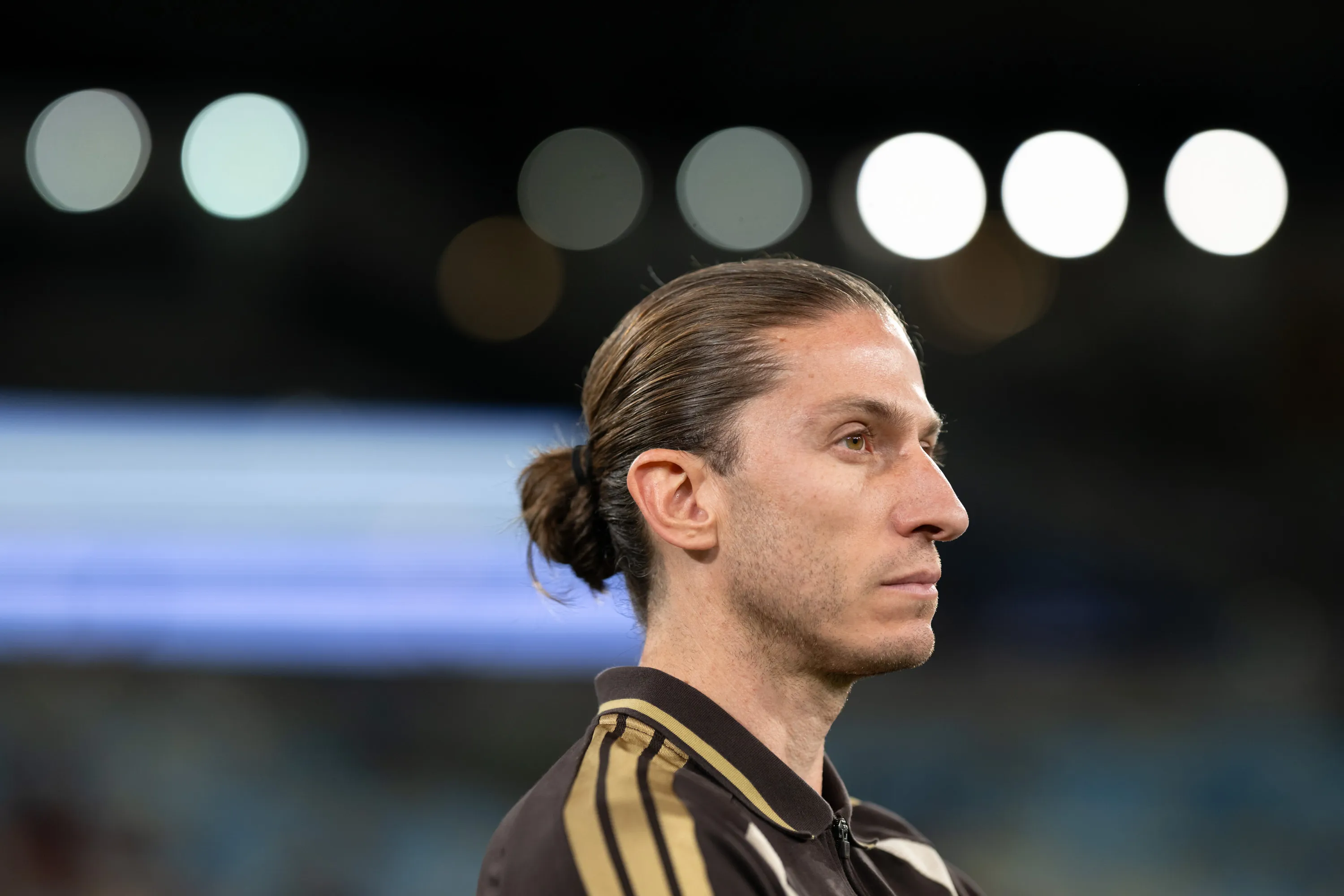 RJ – RIO DE JANEIRO – 02/03/2026 – CARIOCA 2026, MADUREIRA X FLAMENGO – Filipe Luis tecnico do Flamengo durante partida contra o Madureira no estadio Maracana pelo campeonato Carioca 2026. Foto: Jorge Rodrigues/AGIF