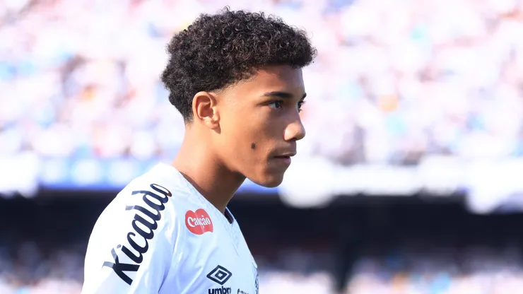 Santos marca reunião para resolver situação de Robinho.