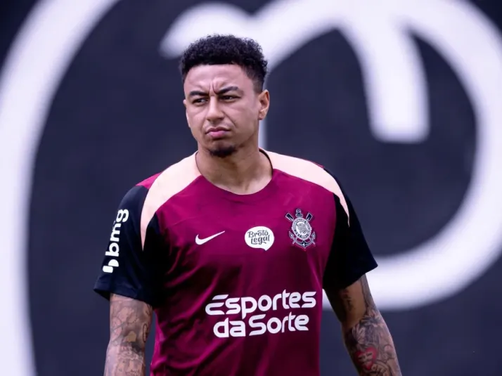 Corinthians ainda não terá estreia de Lingard contra o Santos
