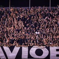 Torcida do Corinthians vai ao CT para cobrar os jogadores