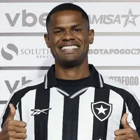 Apresentado, Júnior Santos avisa que está recuperado de lesões: "Espero jogar"