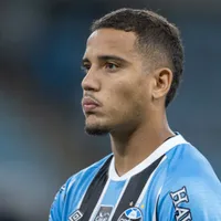 Nova dor de Gustavo Martins preocupa o Grêmio