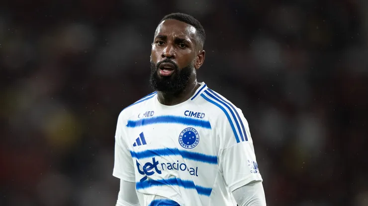 Gerson jogador do Cruzeiro durante partida contra o Flamengo no estadio Maracana pelo campeonato Brasileiro A 2026. Foto: Jorge Rodrigues/AGIF