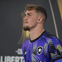 Dirigente do Botafogo confirma negociação com goleiro para substituir Léo Linck