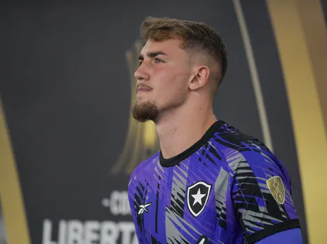 Dirigente do Botafogo confirma negociação com goleiro para substituir Léo Linck
