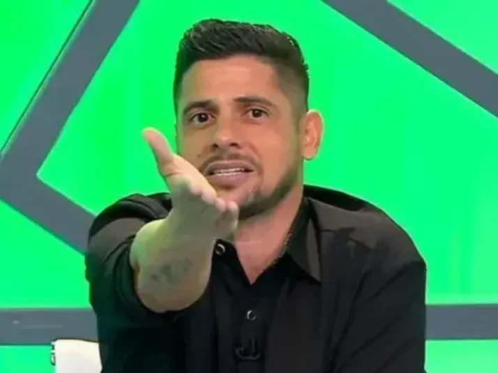 Cicinho afirma que Santos vencerá o Corinthians pelo Brasileirão