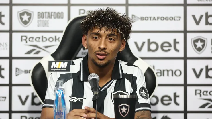 Cristian Medina é testado como titular por Anselmi - Foto: Vítor Silva/Botafogo.