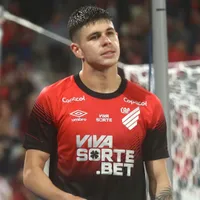 Galatasaray faz oferta por Bruno Zapelli e Athletico-PR exige R$ 90 milhões