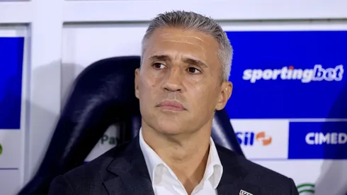 Hernán Crespo técnico do São Paulo durante partida contra o Santos no estádio Vila Belmiro pelo campeonato Brasileiro A 2026. Foto: Jota Erre/AGIF