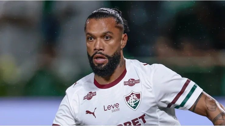 Otávio, volante do Fluminense