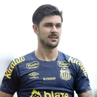 João Basso pode fechar contrato com o Inter após rescindir com o Santos