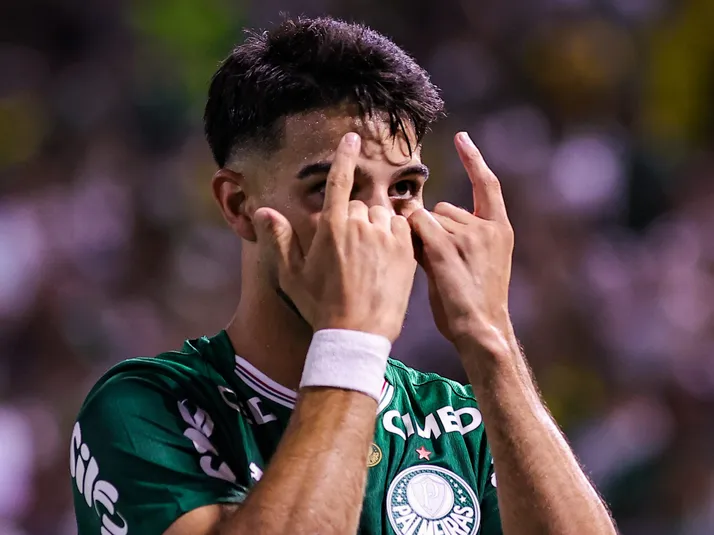 Flaco López muda comemoração no Palmeiras, após polêmica
