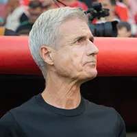 Luís Castro afirma que rivalidade GreNal é diferente das outras