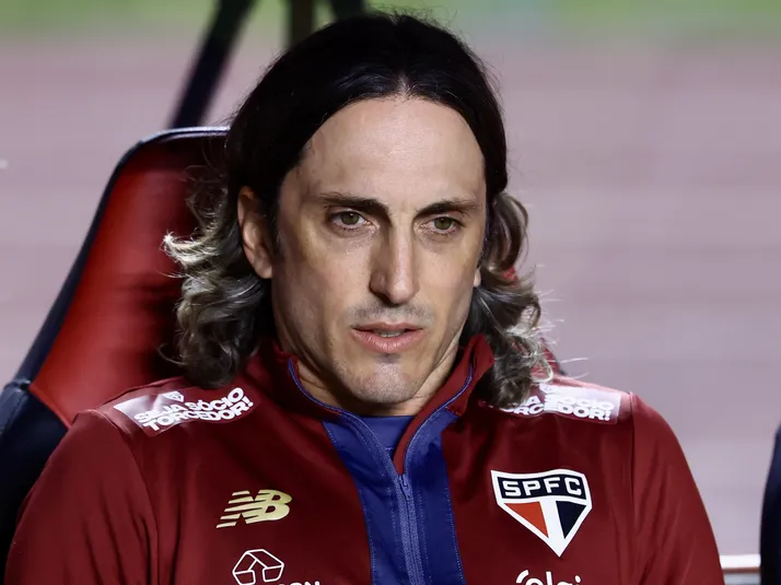 Zubeldía relata surpresa com treinos do São Paulo