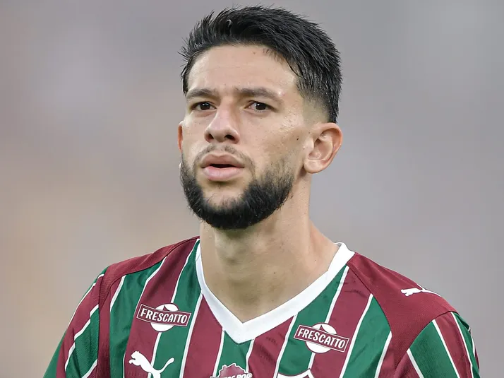 Jemmes vira dúvida no Fluminense para duelo contra Athletico-PR