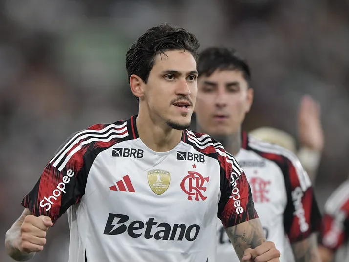 Flamengo mostra força ofensiva e Pedro 'embalado' contra Botafogo